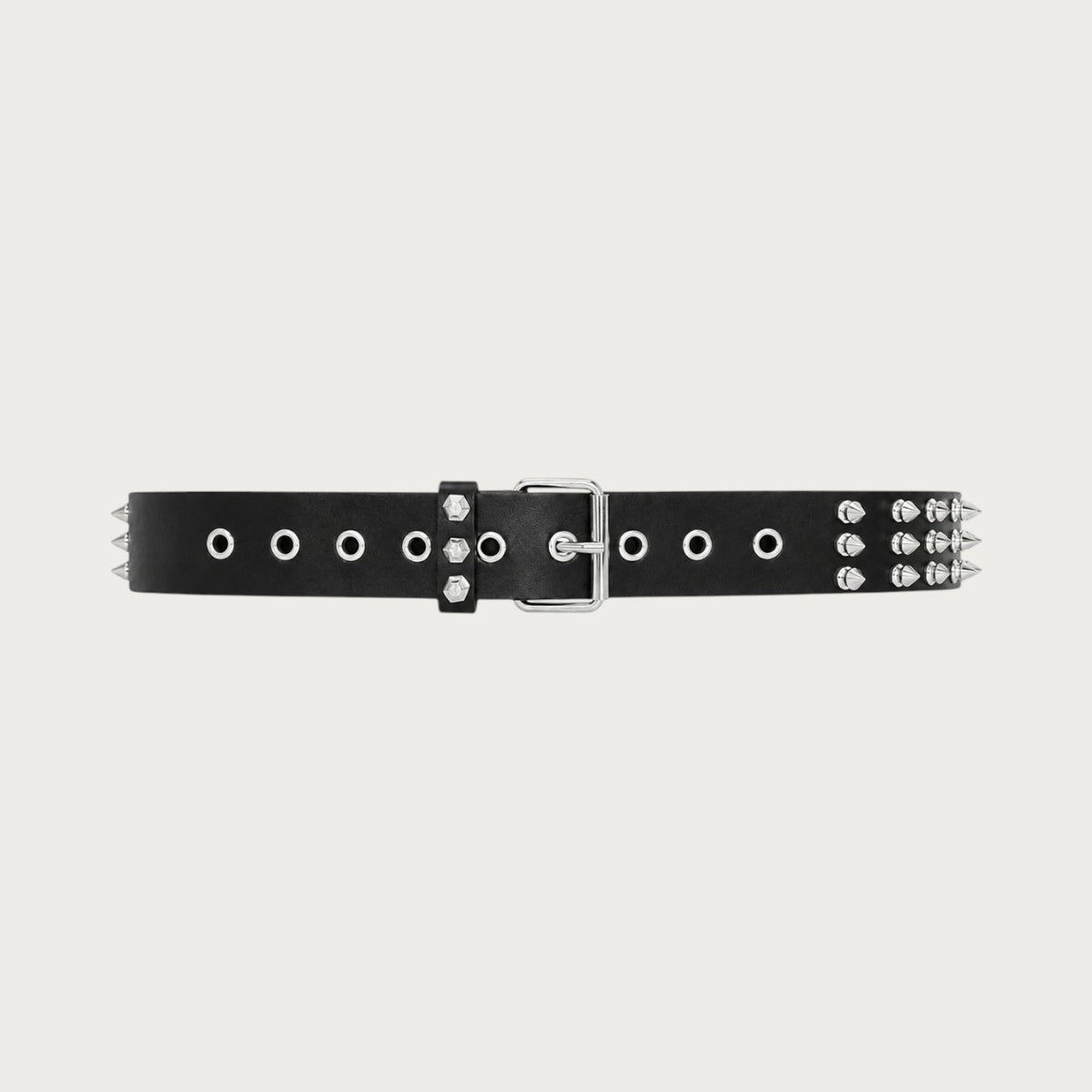 Ceinture punk Ceintura noire déployée à plat, double rangée d'œillets, boucle double ardillon et pointes