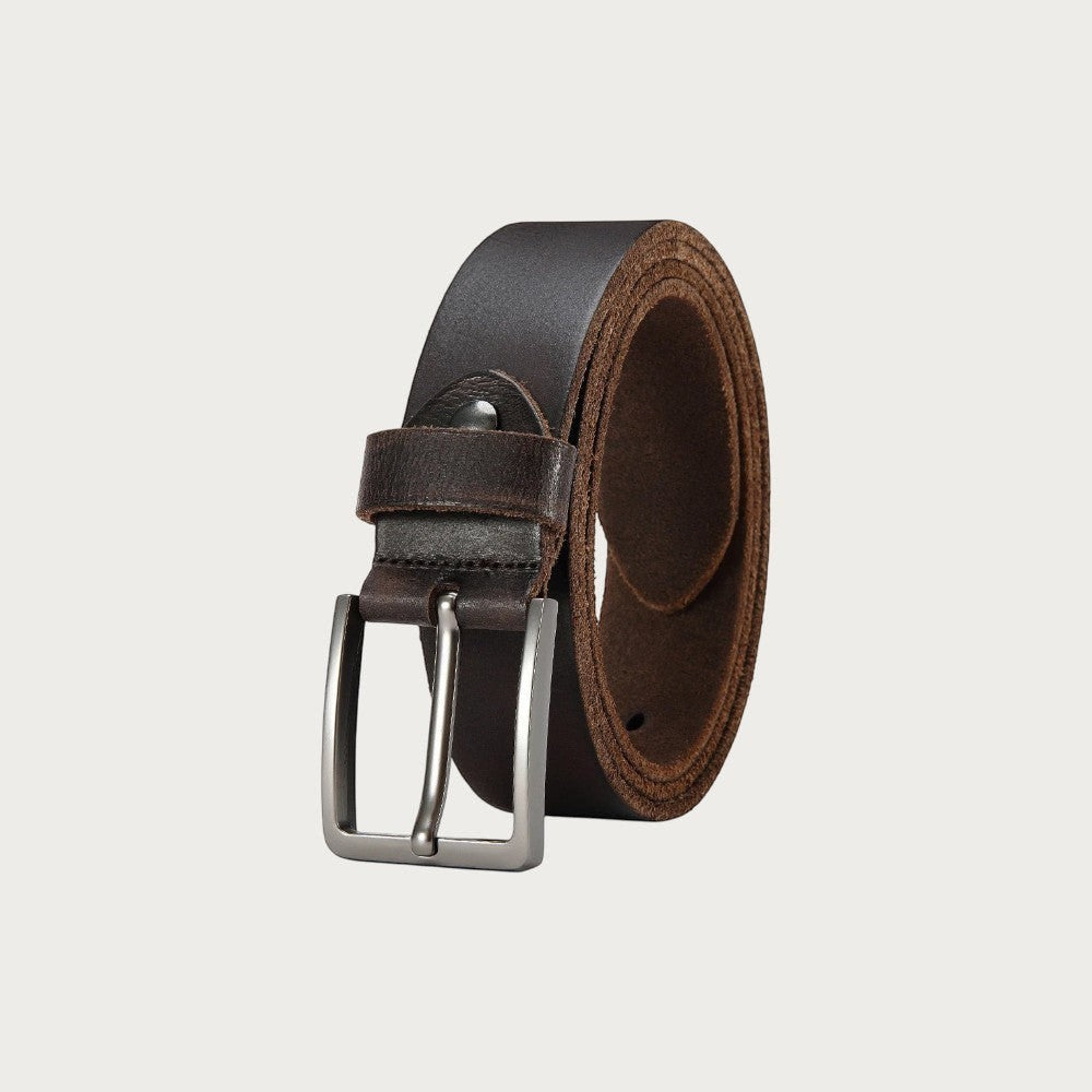 Ceinture Ceintura Grosseto en cuir de vachette brun foncé enroulée, boucle ardillon argentée et passant riveté