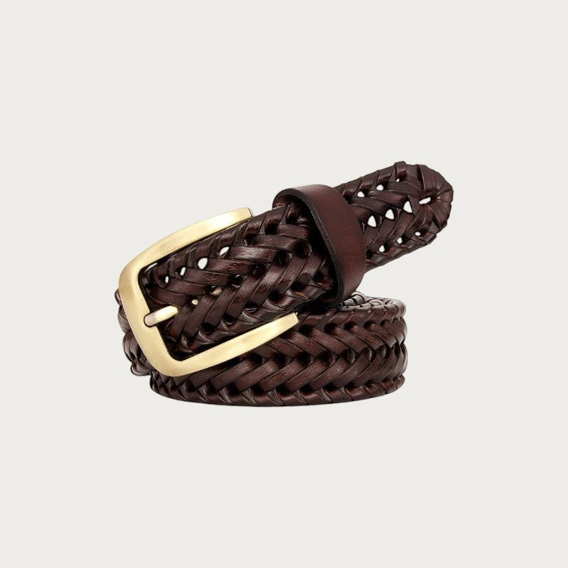 Ceinture Ceintura Tommaso en cuir tressé marron foncé enroulée, gros plan sur la boucle ardillon dorée