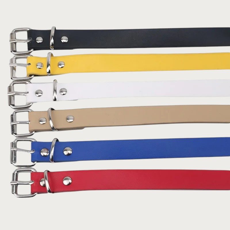 Ceinture enfant Ceintura en similicuir avec boucle argentée, disponible en noir, jaune, blanc, beige, bleu et rouge. Image