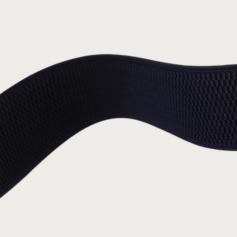 Ceinture extensible noire pour femme de la marque Ceintura, fabriquée en tissu élastique texturé et durable.