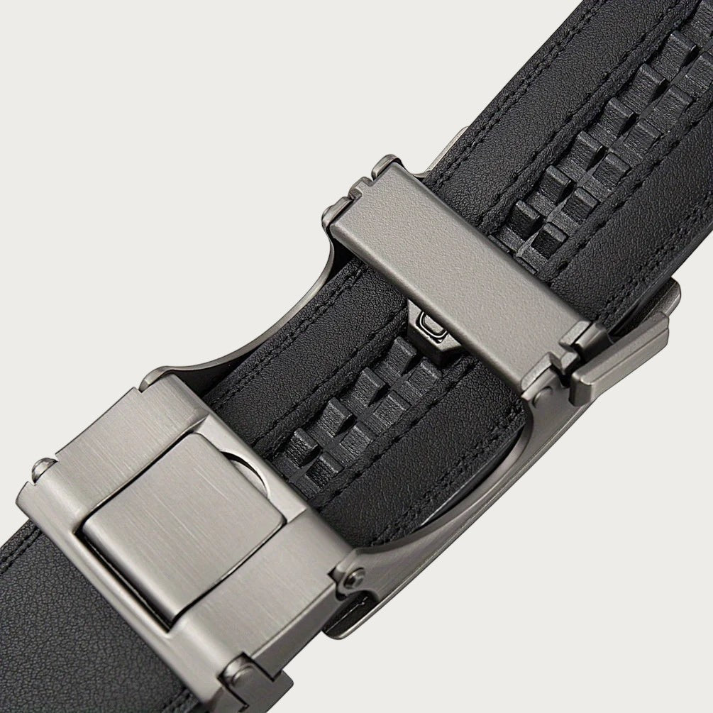 Ceinture grande taille Ceintura Rieti noire en similicuir grainé avec boucle automatique à levier en métal brossé Image
