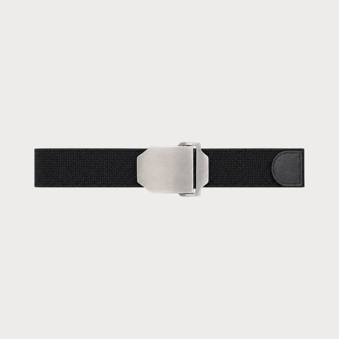 Ceinture Ceintura en toile noire unie déployée à plat, boucle automatique argentée mate et embout arrondi