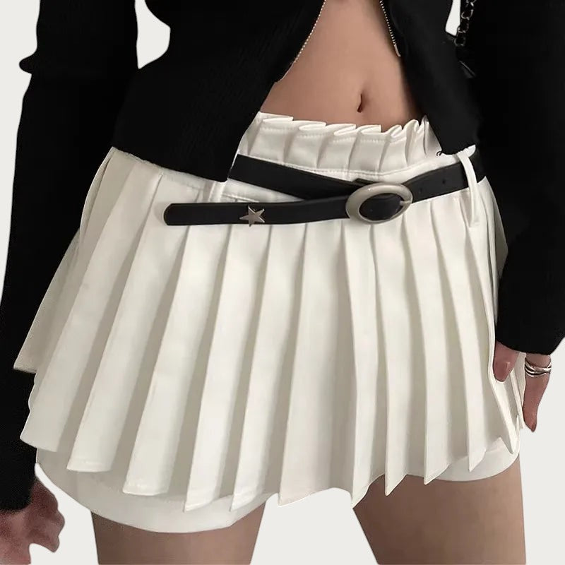 Ceintura ceinture noire en similicuir style punk avec boucle métallique en forme de lune et étoile sur jupe plissée