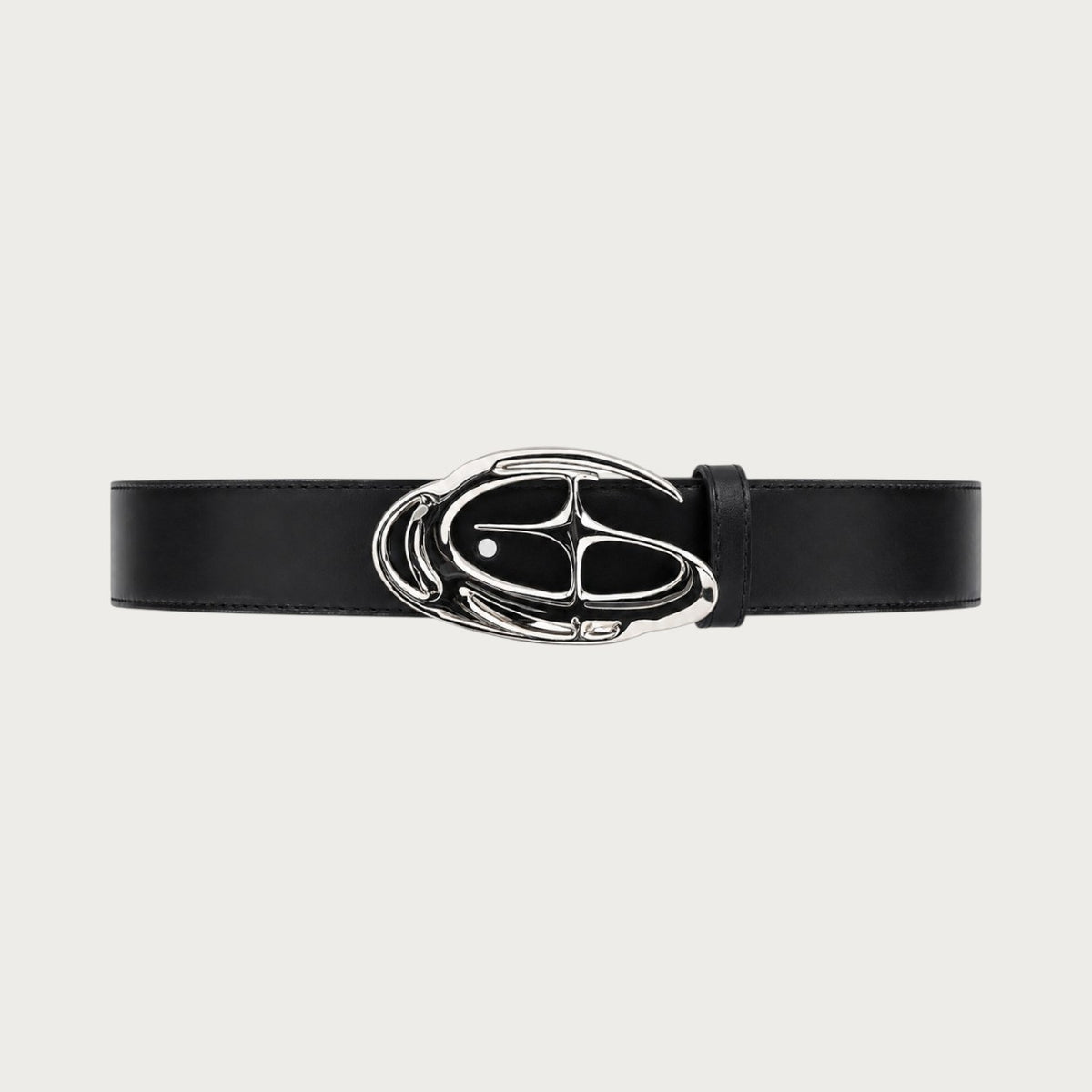 Ceinture Ceintura Alba en similicuir noir avec une large boucle étoile en métal argenté au design futuriste Y2K