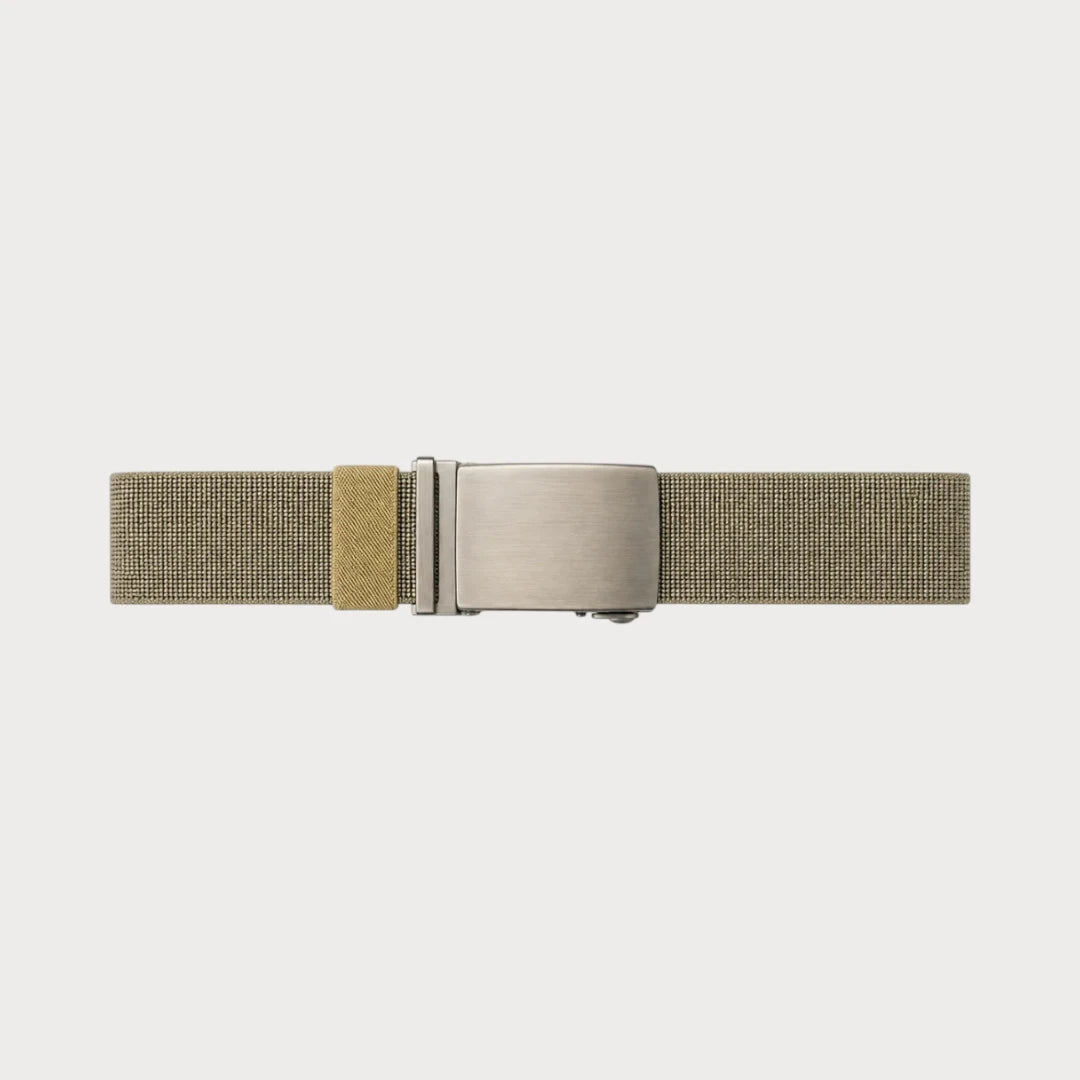 Ceinture Ceintura en toile élastique kaki déployée à plat, boucle automatique en métal doré au centre