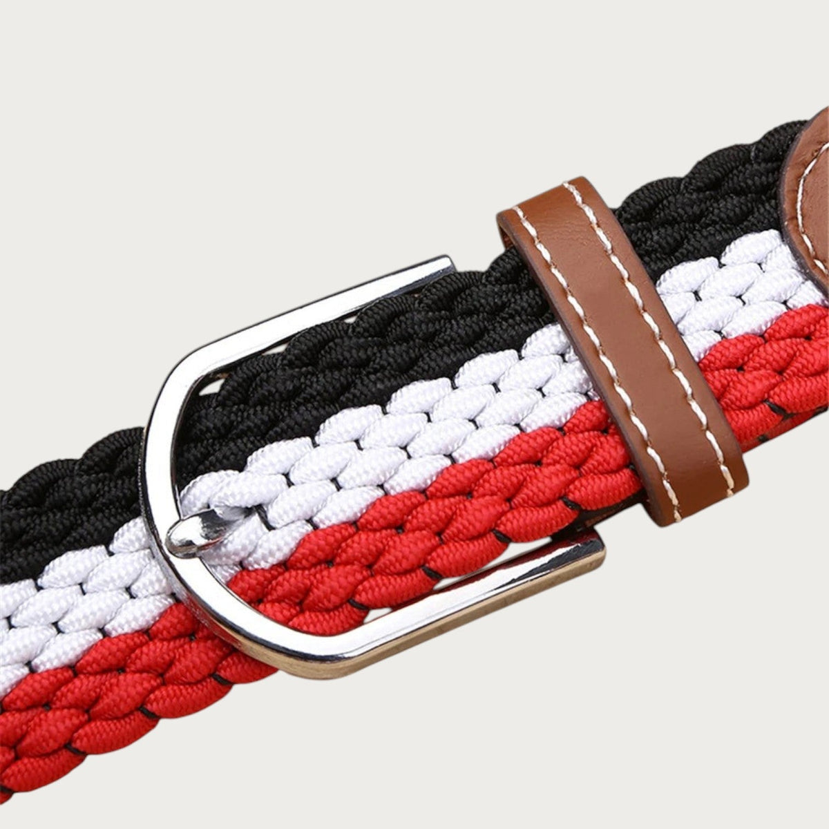 Ceinture tressée Ceintura tricolore noir blanc rouge avec boucle à ardillon et passant en cuir marron